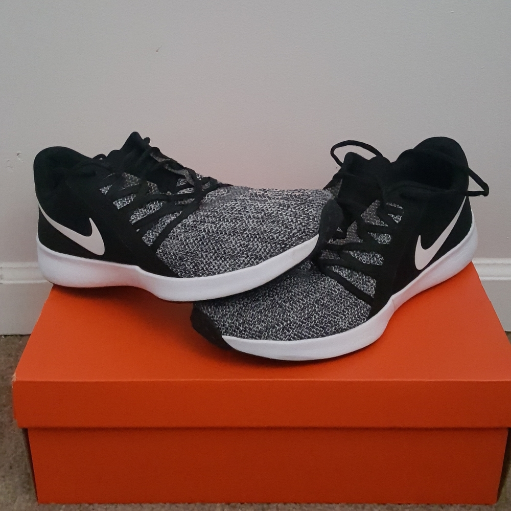 Used Nike shoes with NO BOX INCLUDED
